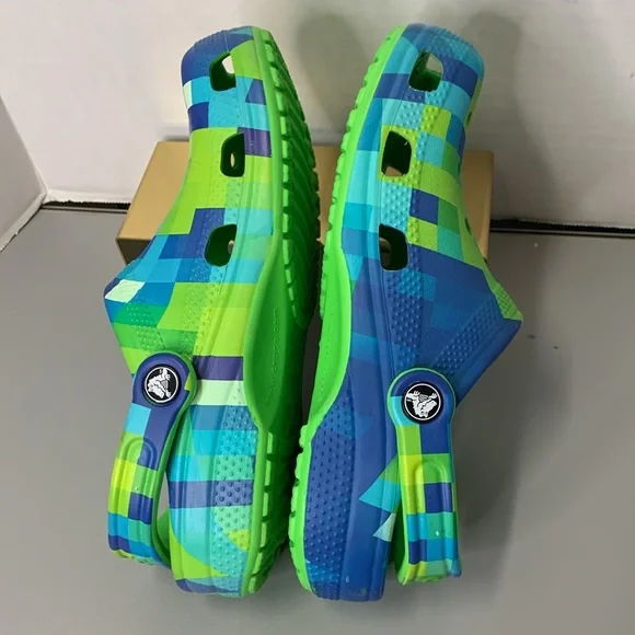 CROCS Blue and Green Classic Digi Block Mosaic Design 36/37 Junior Size 4 - Picture 3 of 9
